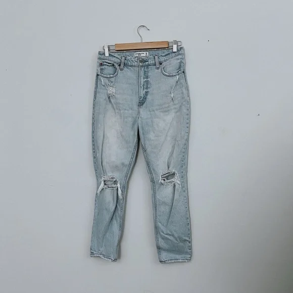 Abercrombie & Fitch The Skinny High Rise Blue Distressed Jeans - Picture 2 of 6